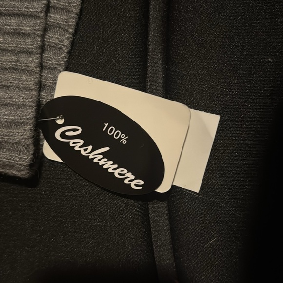 Portolano grey beanie hat NWT - Picture 2 of 4